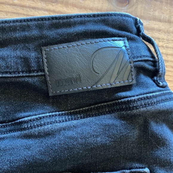 Mavi Women’s Black Denim Short Shorts - Picture 3 of 3